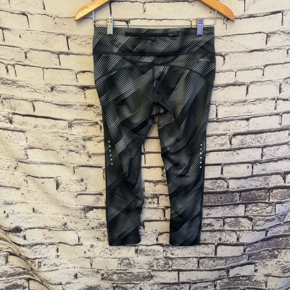 Nike Epic Run Cropped Dri-Fit Leggings SZ S - Picture 2 of 3
